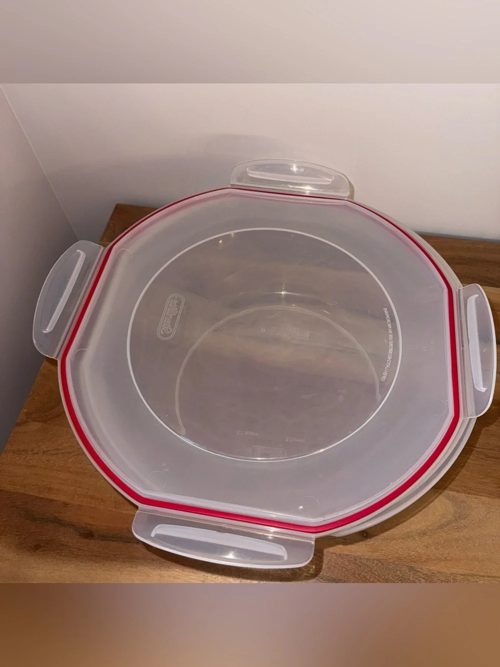 Sterilite Ultra Seal 8.1 qt Food Storage Bowl - Clear With Red Trim Seal